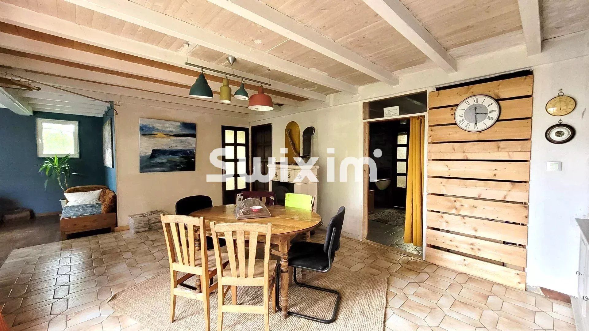 casa 10 Camere in vendita su Perrigny (39570)