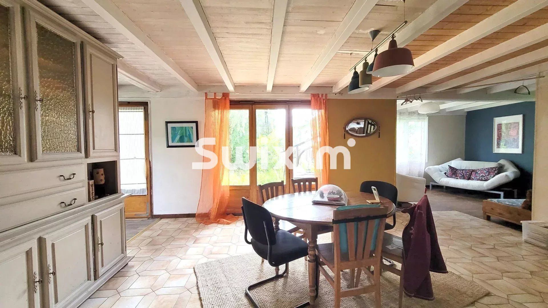 casa 10 Camere in vendita su Perrigny (39570)