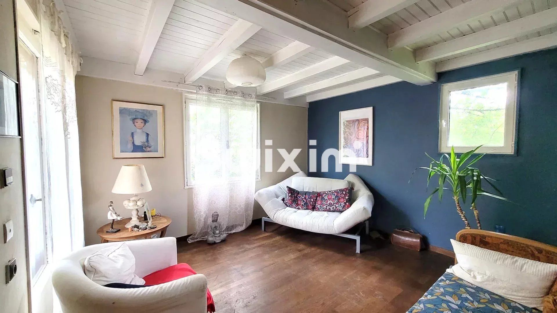 casa 10 Camere in vendita su Perrigny (39570)