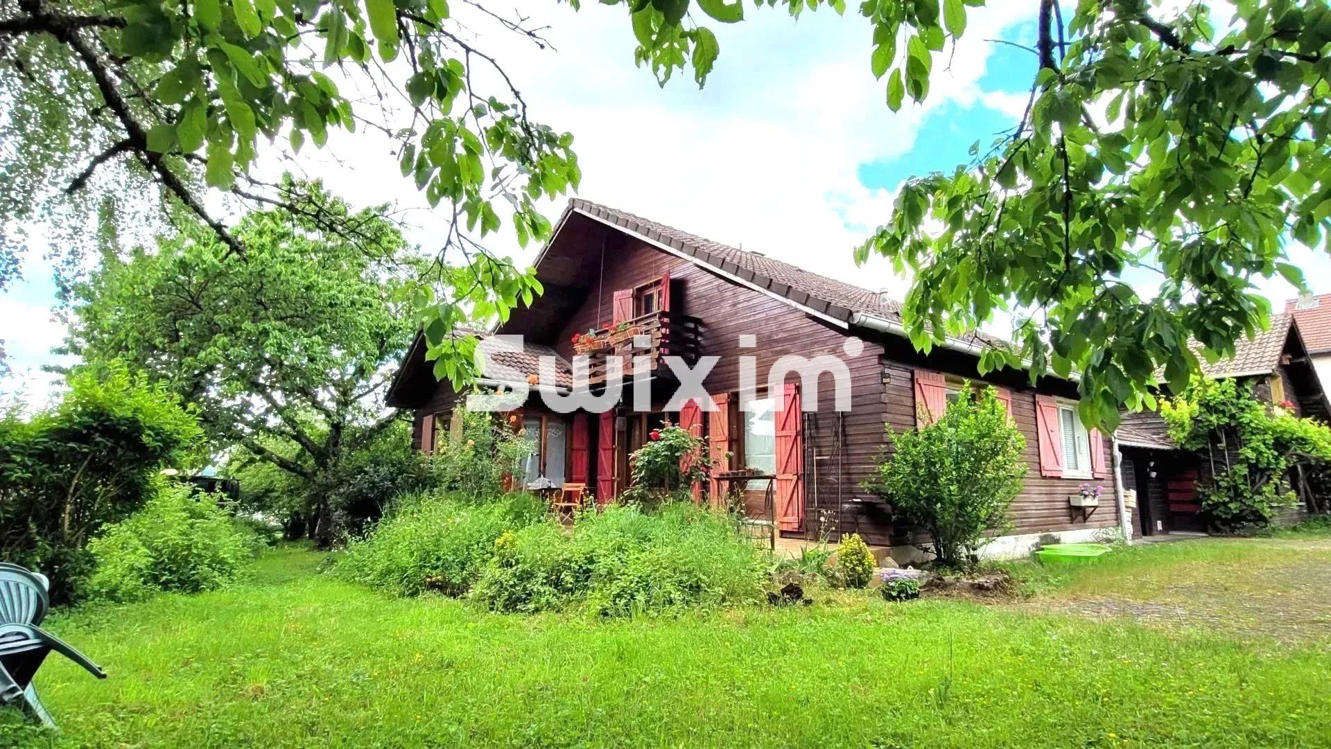 casa 10 Camere in vendita su Perrigny (39570)