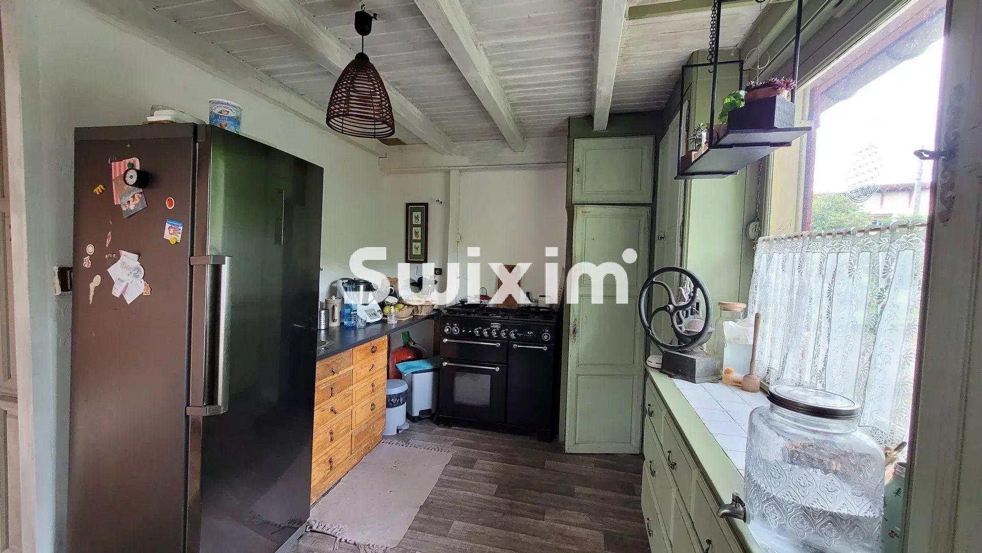 casa 10 Camere in vendita su Perrigny (39570)