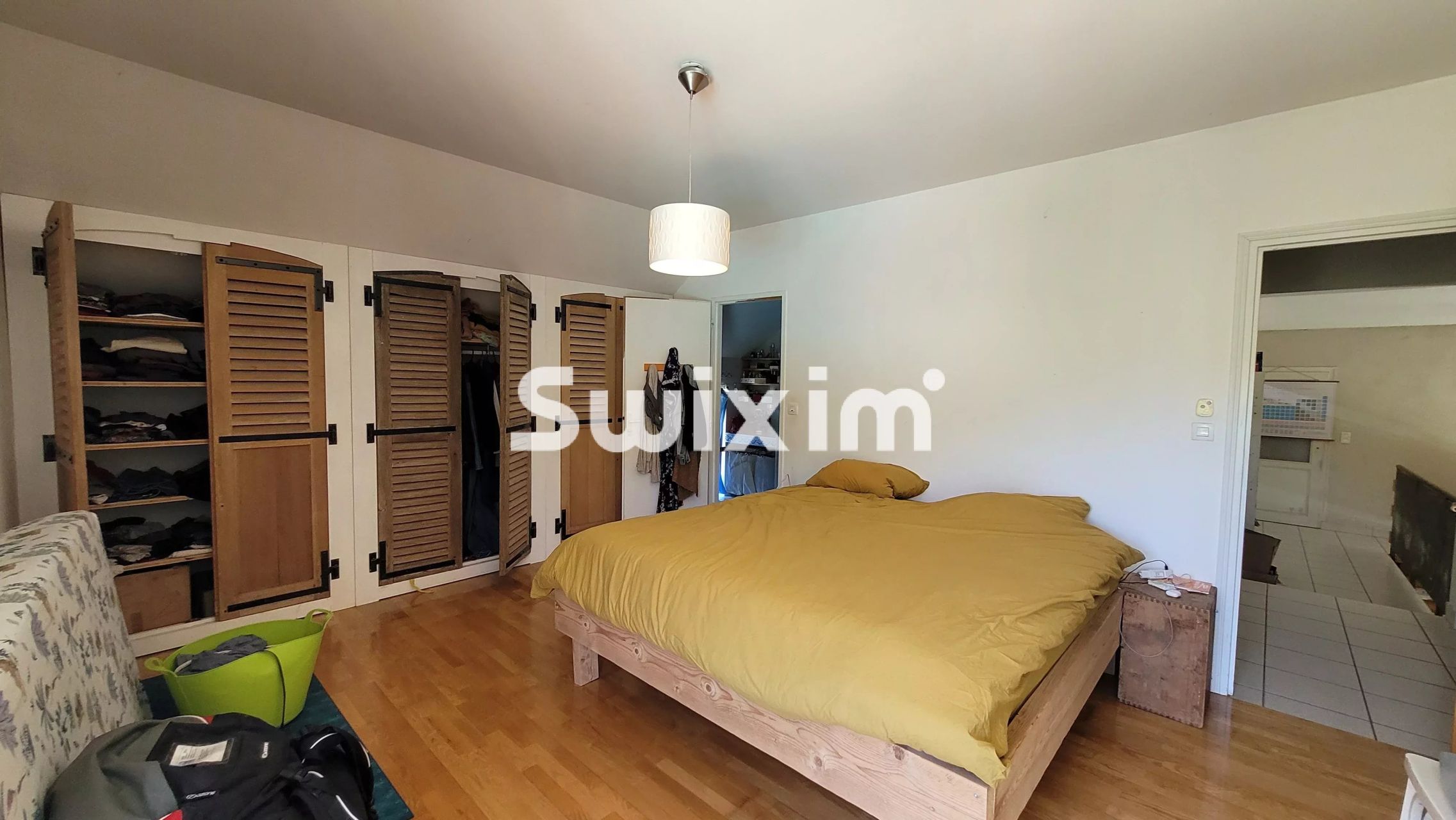 casa 12 Quartos para venda sobre Lons-le-Saunier (39000)