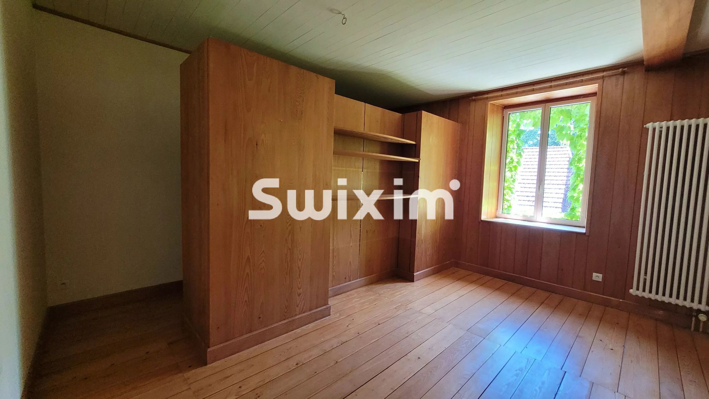 casa 12 Quartos para venda sobre Lons-le-Saunier (39000)