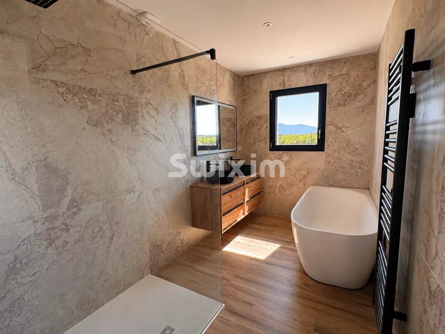casa 6 Salas en venta en Grignan (26230)