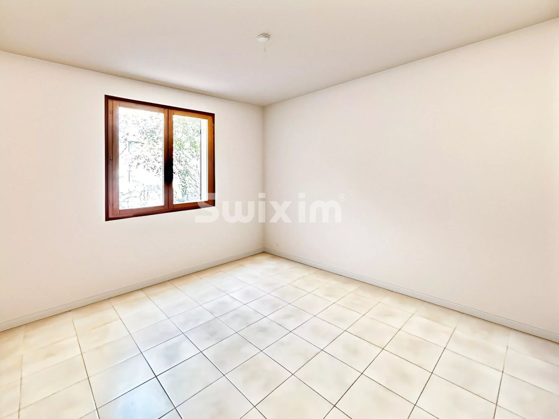 casa 5 Salas en venta en Donzère (26290)