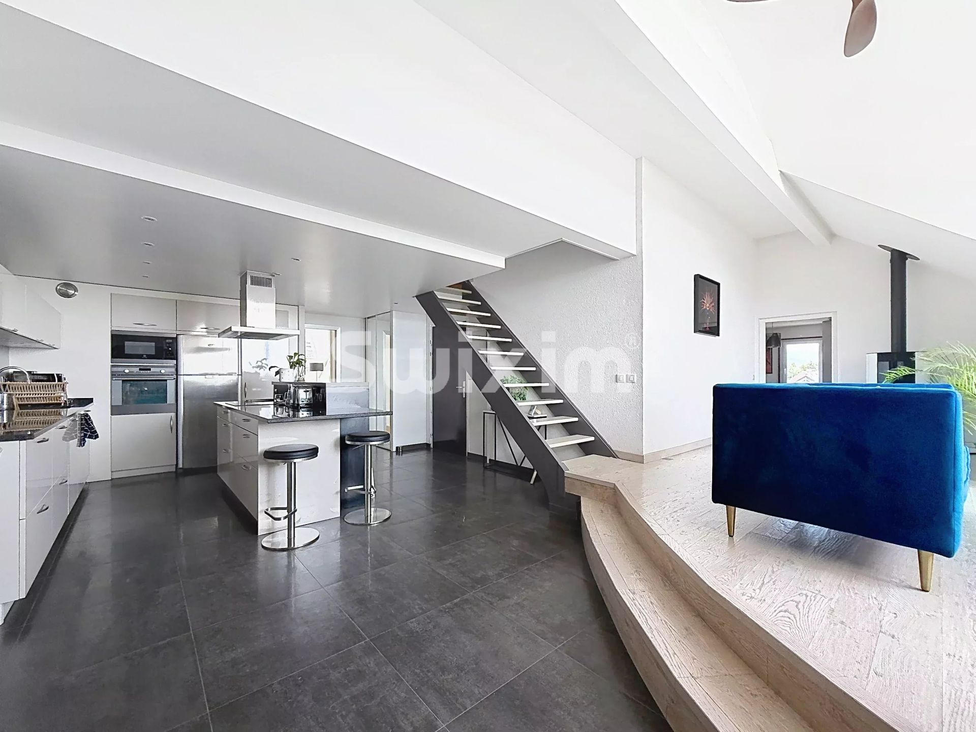 appartamento 7 Camere in vendita su Thoiry (01710)