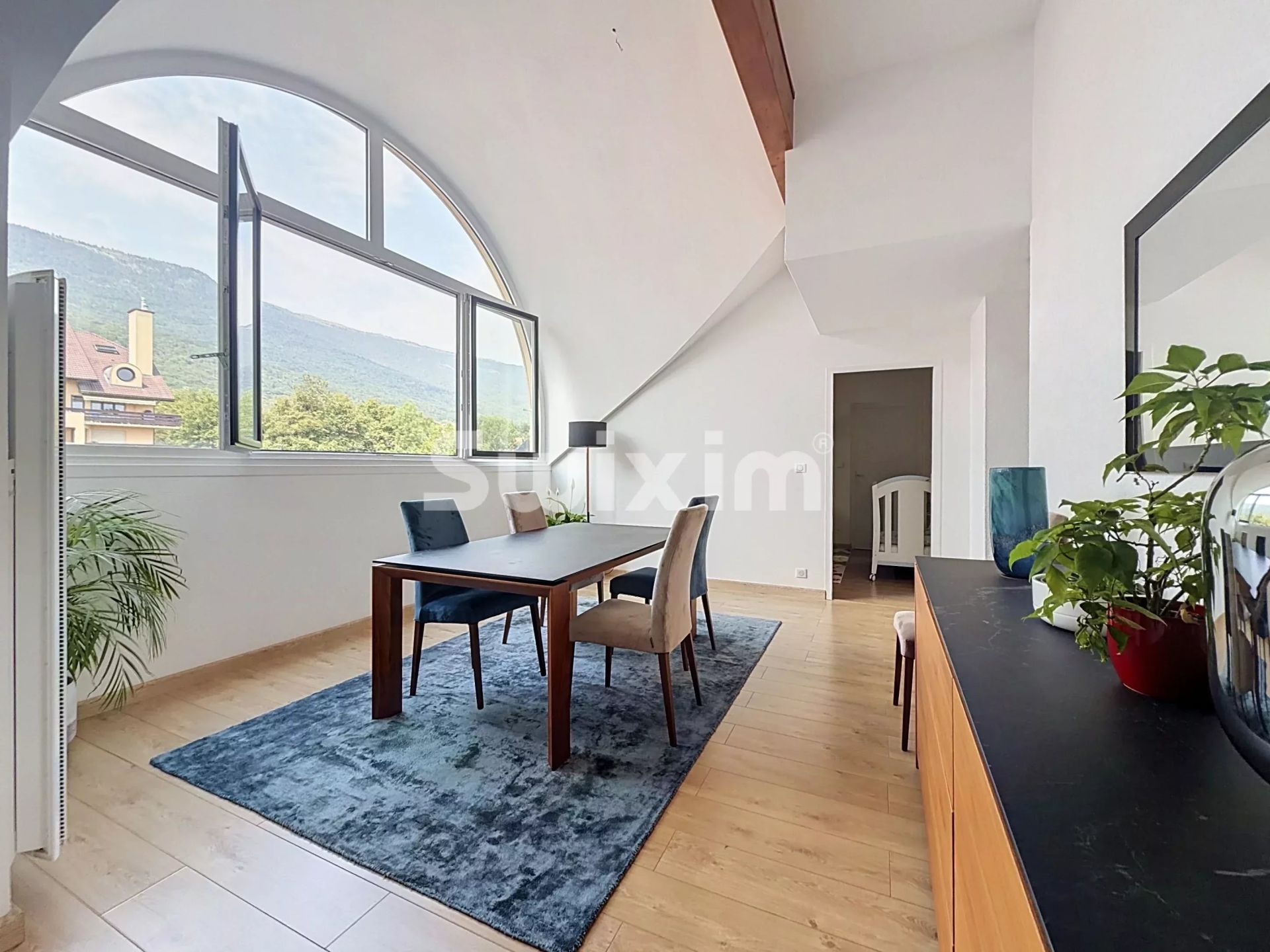 appartamento 7 Camere in vendita su Thoiry (01710)