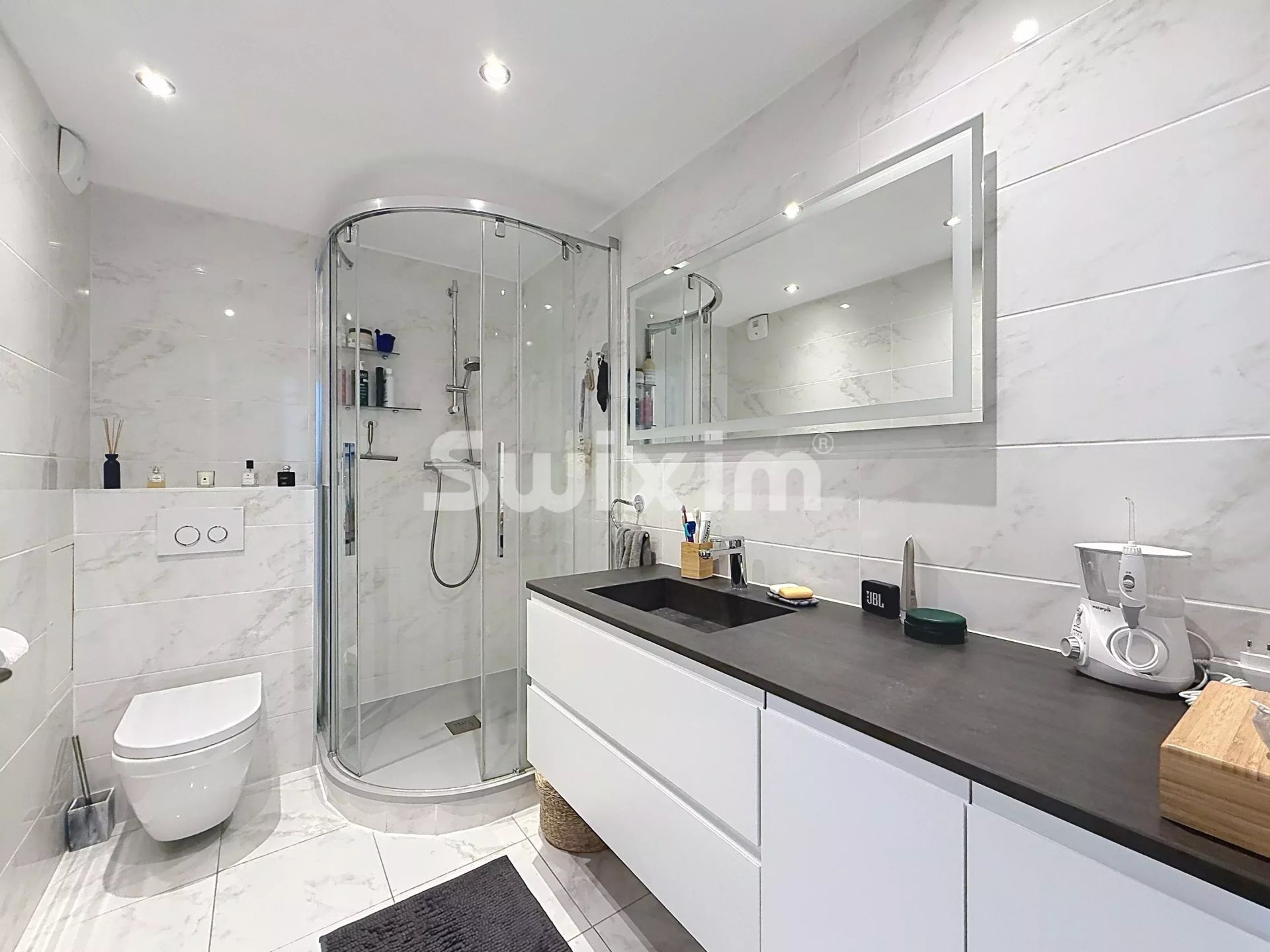 appartamento 7 Camere in vendita su Thoiry (01710)