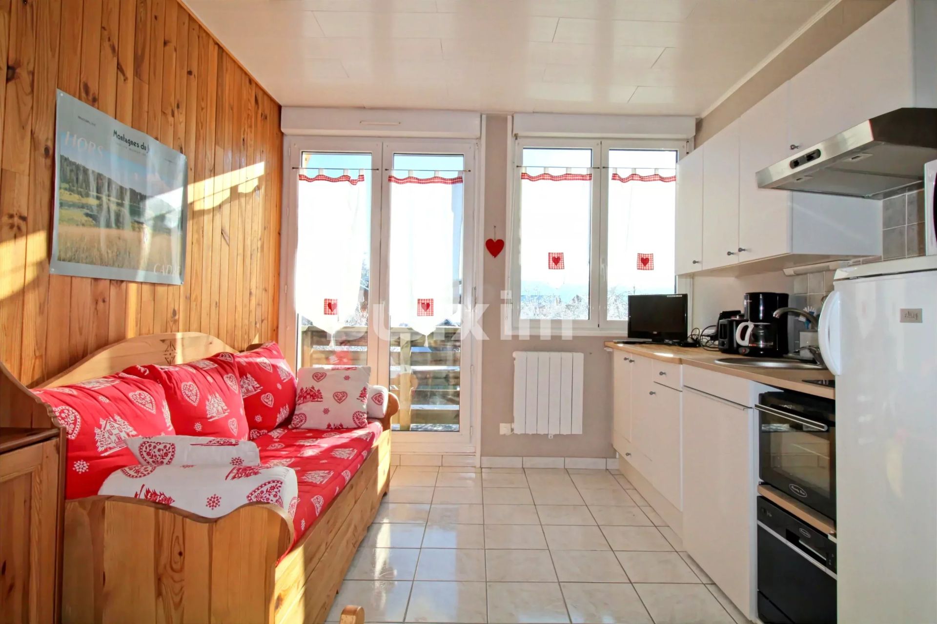 apartment 2 Rooms for rent on Saint-Laurent-en-Grandvaux (39150)