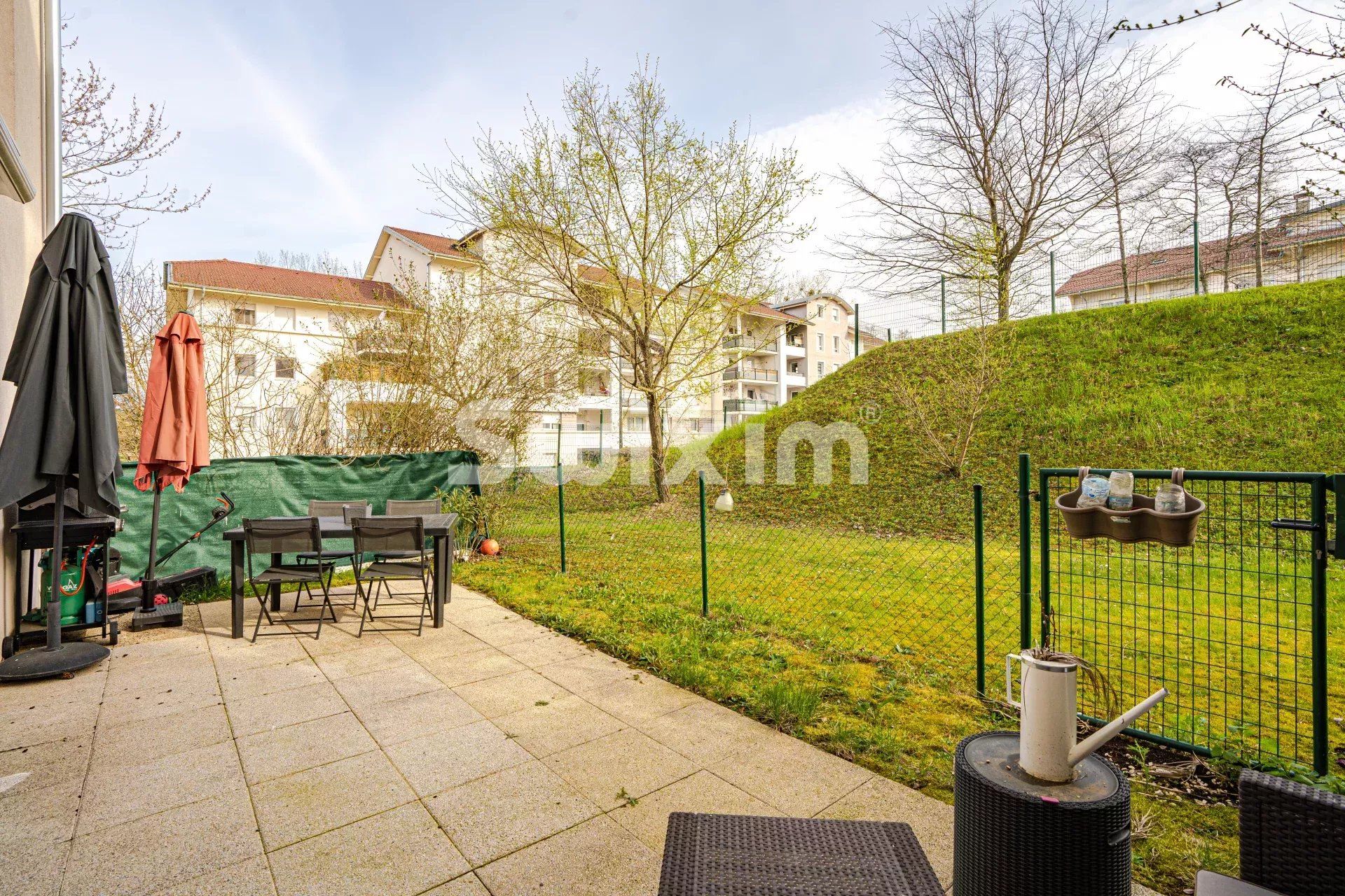 apartment 4 Rooms for rent on Ornex (01210)