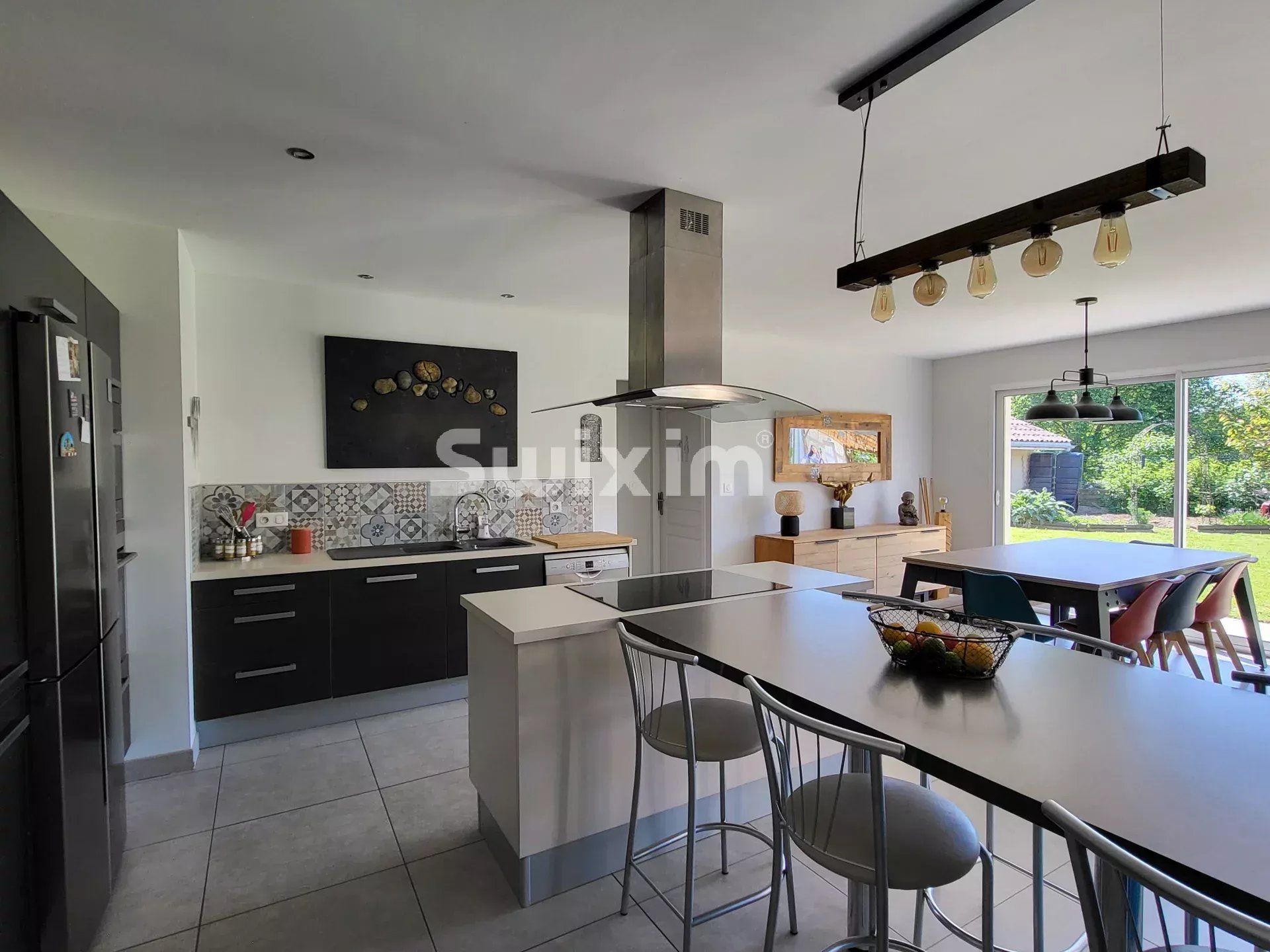 villa 8 Salas en venta en Charnay-lès-Mâcon (71850)