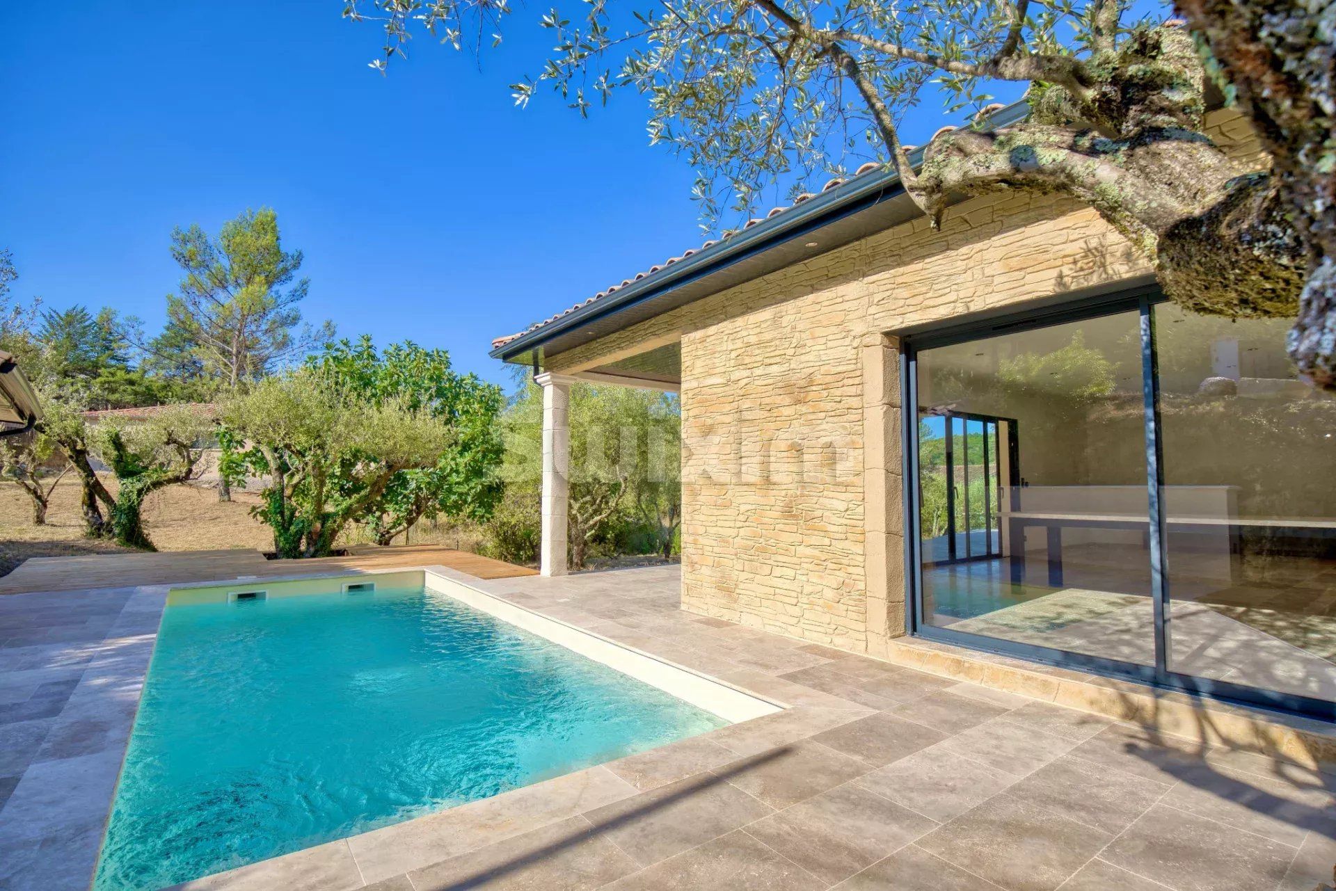 villa 4 Quartos para venda sobre Saint-Brès (30500)
