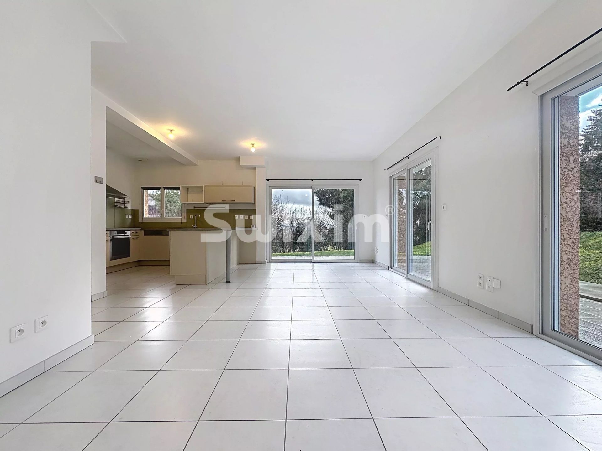 haus 5 Zimmer zur miete auf Gex (01170)