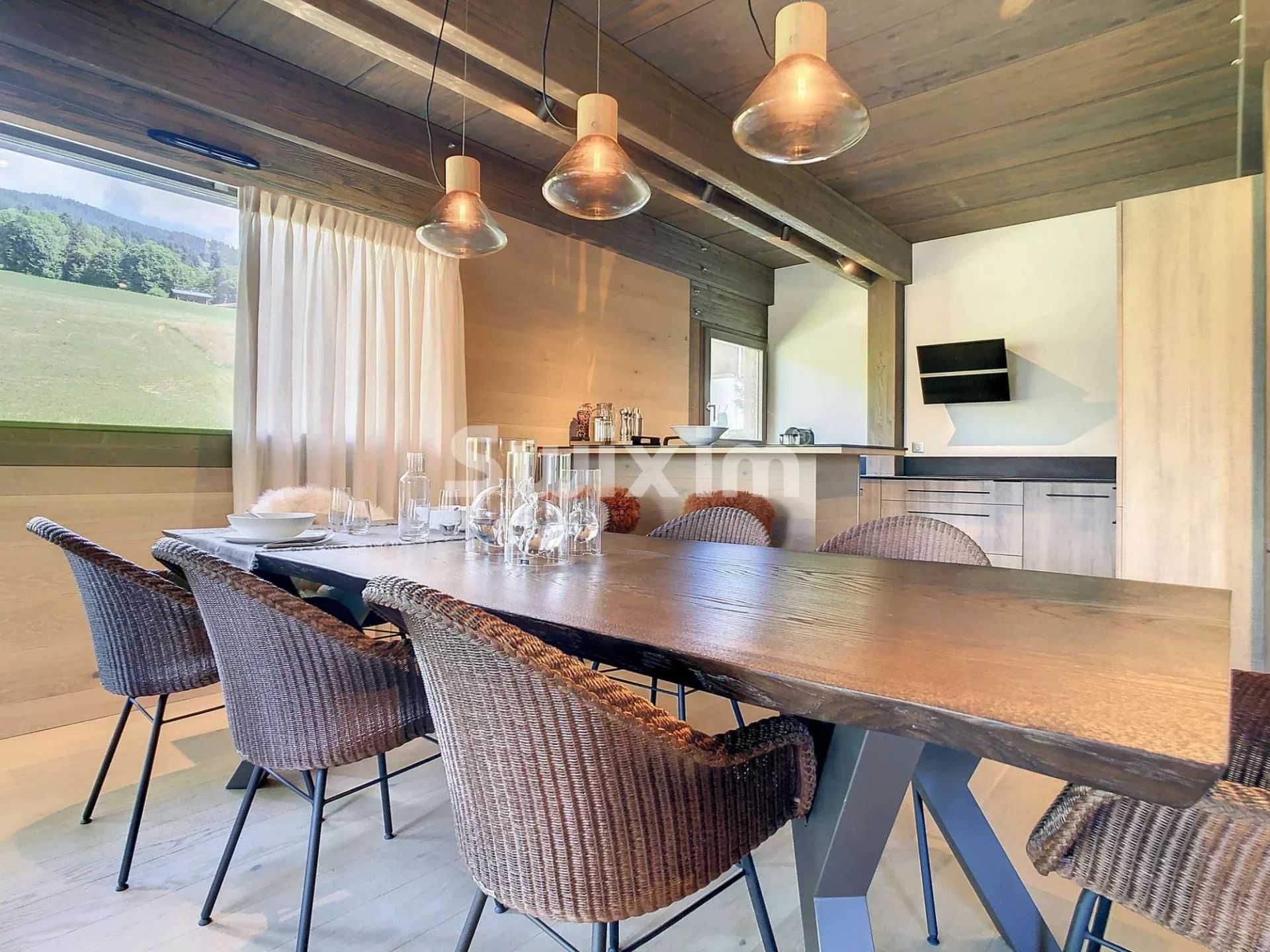 house 7 Rooms for sale on Demi-Quartier (74120)