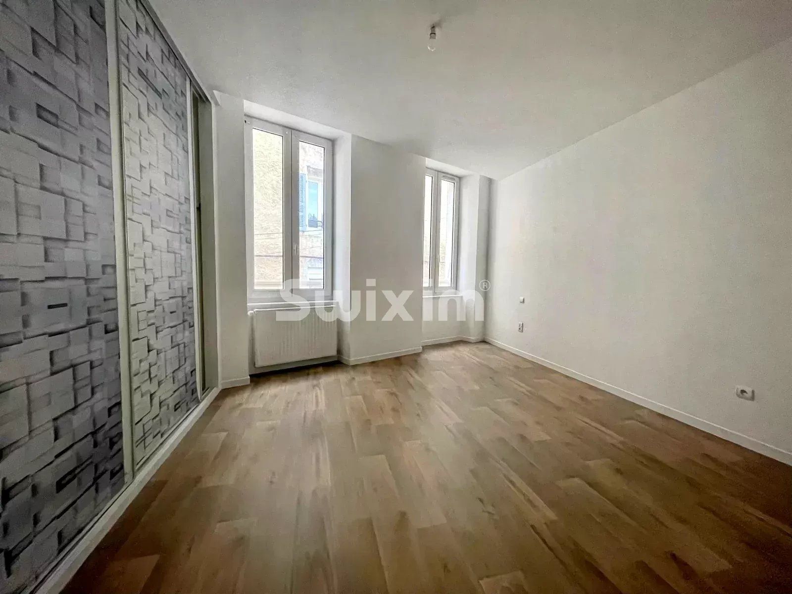 immeuble 19 Pièces en vente sur Hauts de Bienne (39400)