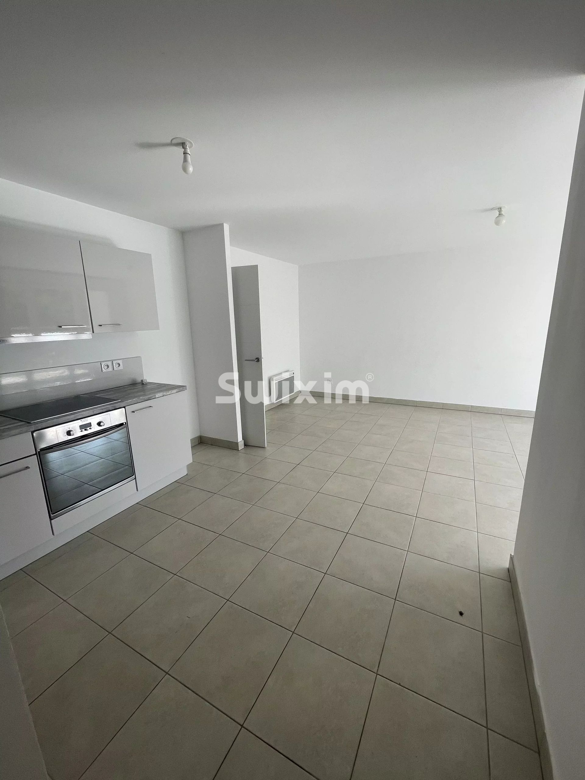 apartment 3 Rooms for sale on Cavalaire-sur-Mer (83240)