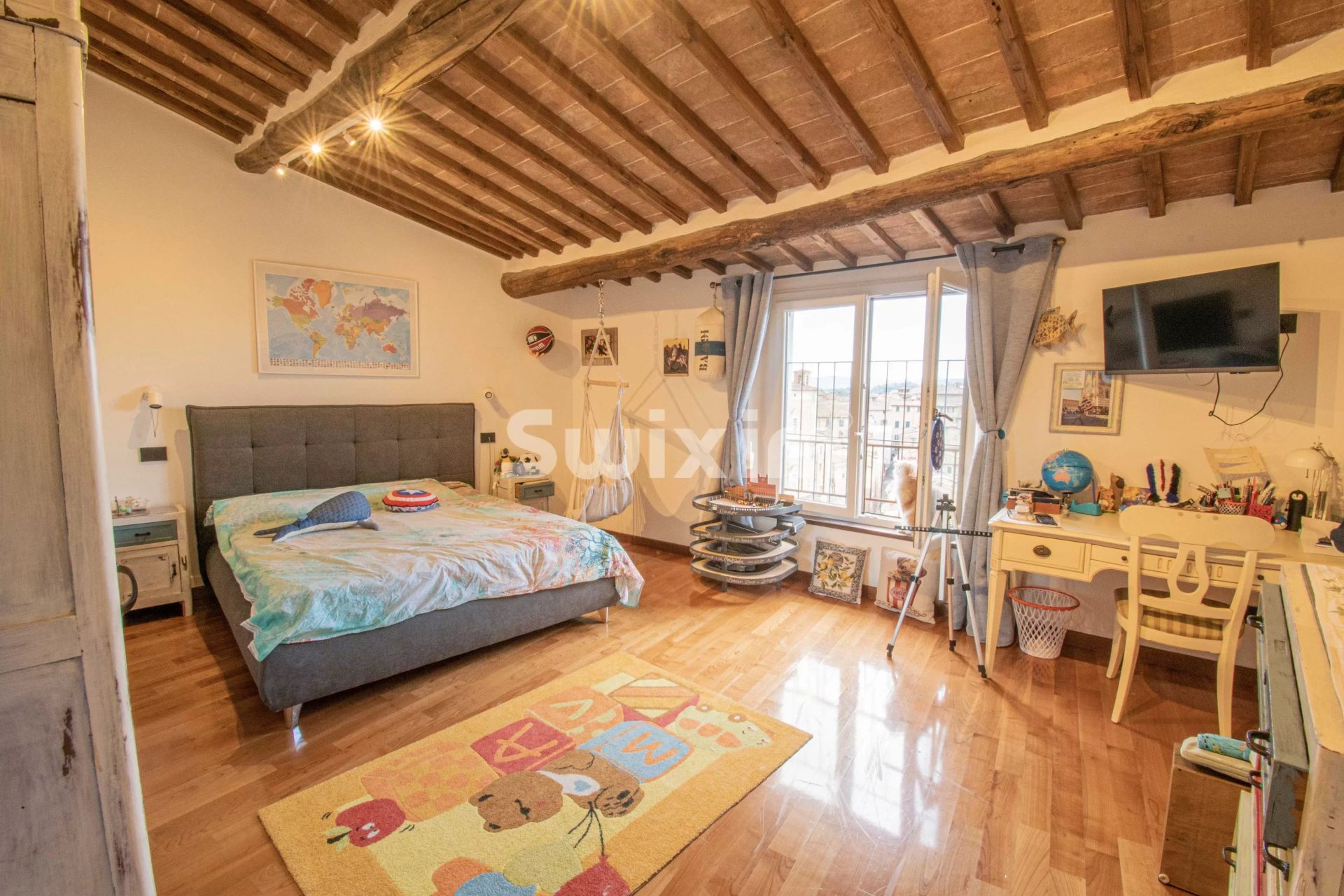 apartment 6 Rooms for sale on Siena (53100)