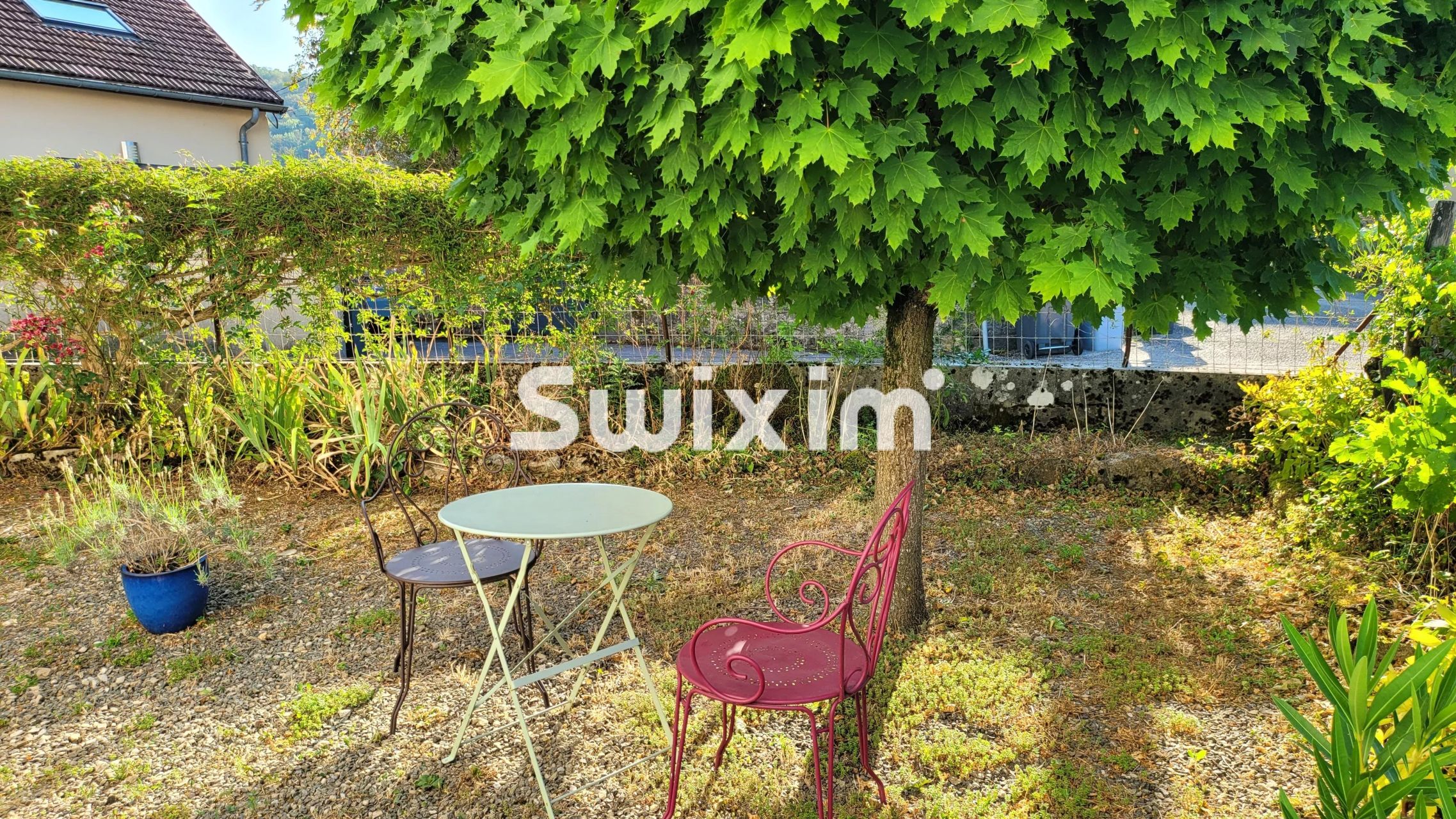 house 4 Rooms for sale on Lons-le-Saunier (39000)