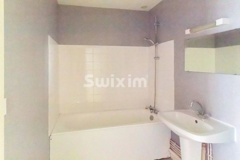 Rental Apartment Saint-Claude 3&nbsp;Rooms 56.09&nbsp;m²