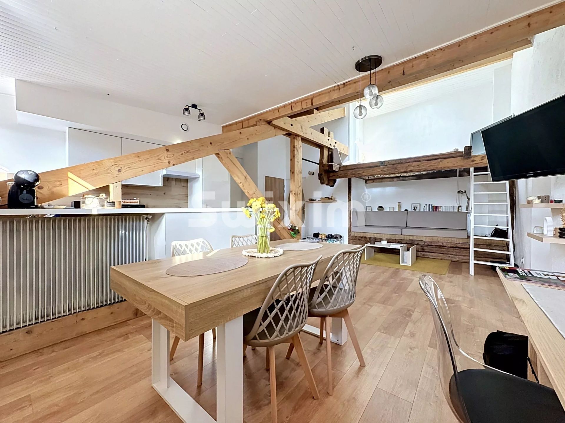 apartment 3 Rooms for sale on Prévessin-Moëns (01280)