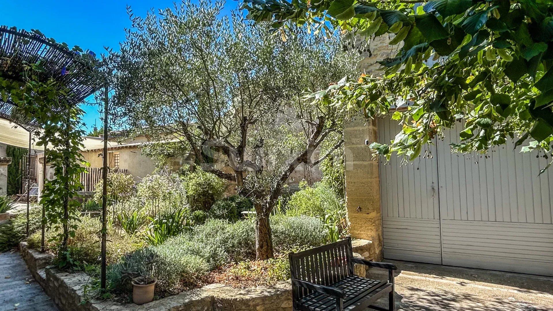 mas 8 Pièces en vente sur Uzès (30700)
