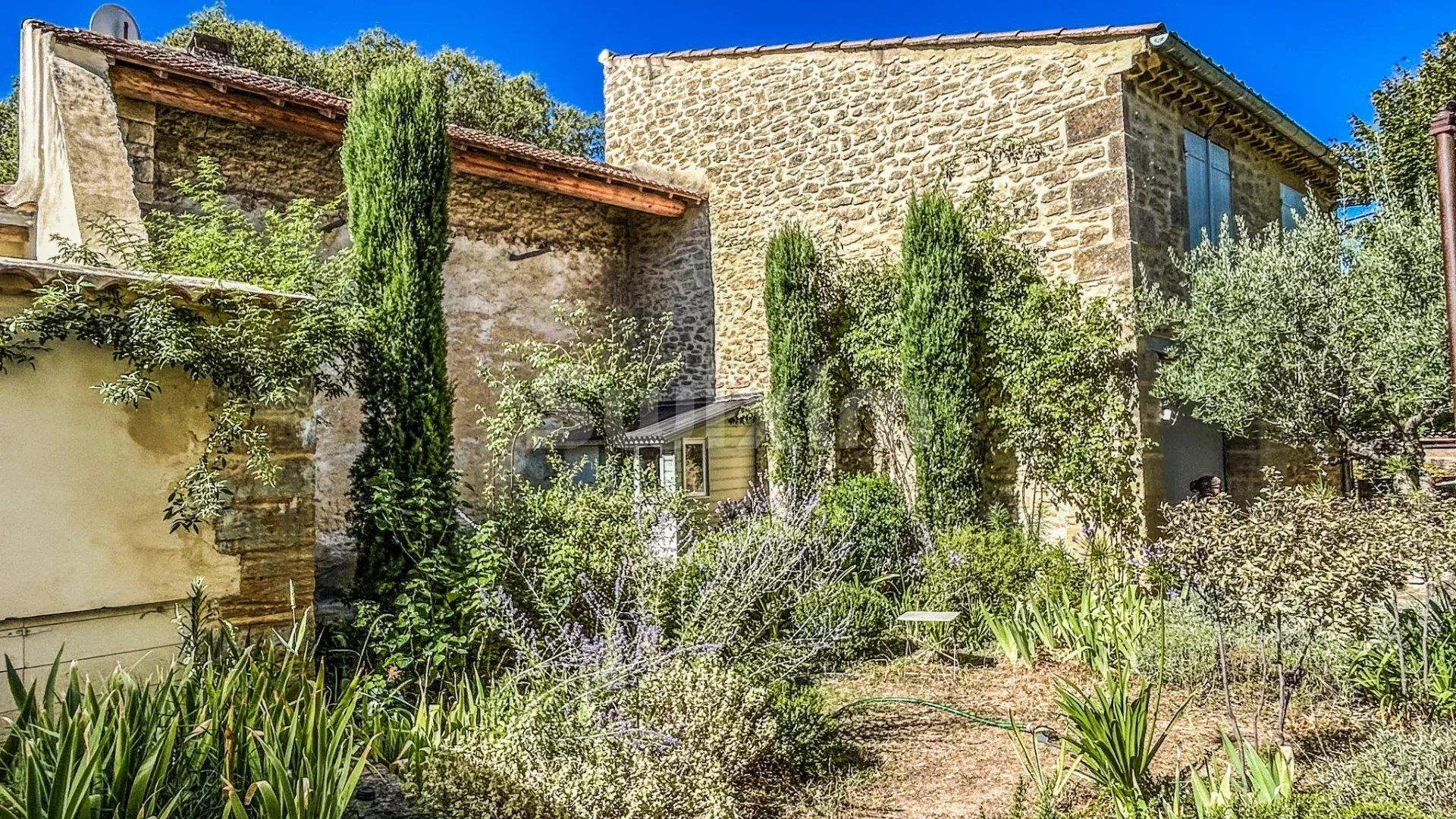 mas 8 Pièces en vente sur Uzès (30700)