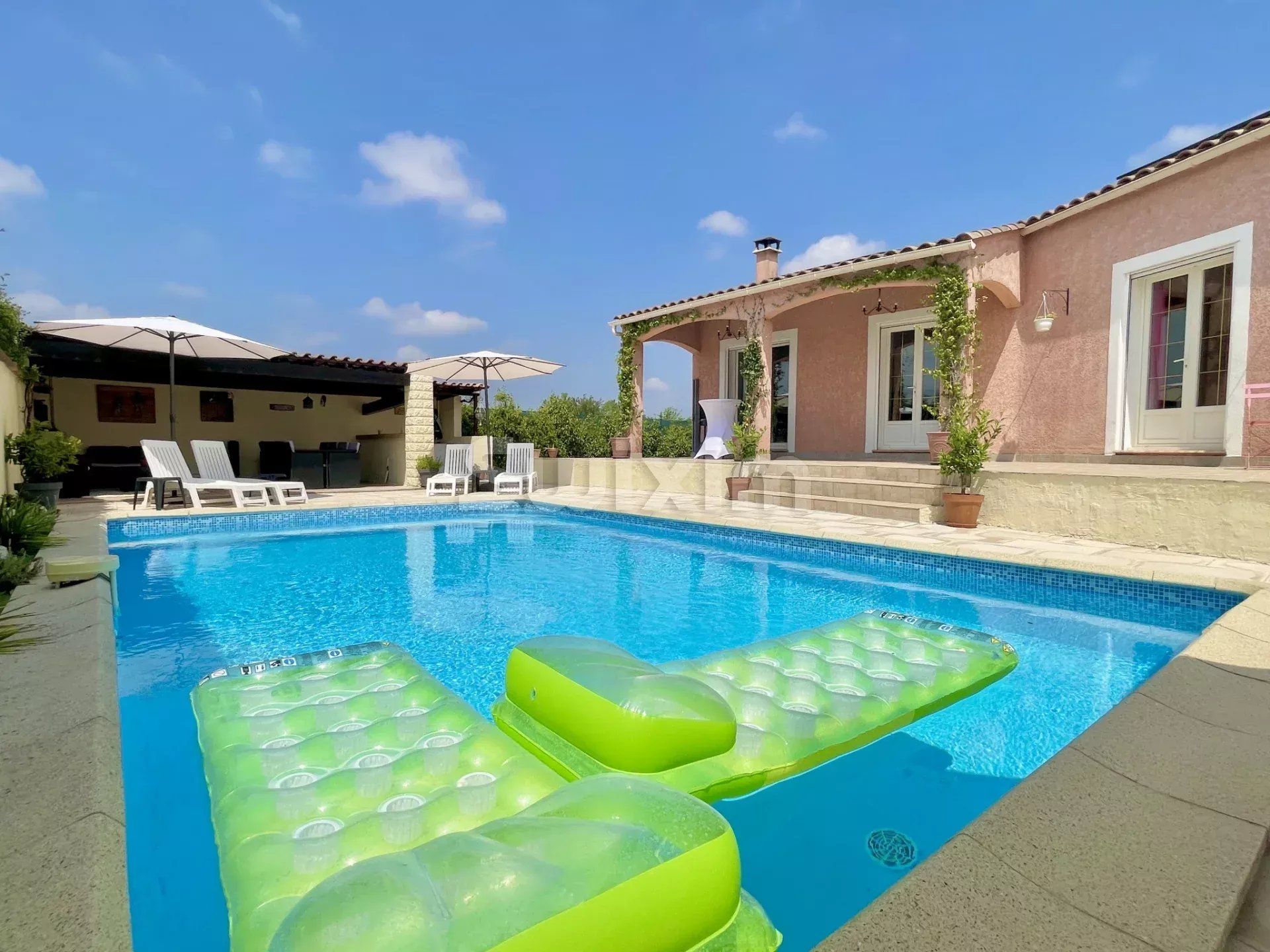 villa 5 Quartos para venda sobre Allègre-les-Fumades (30500)