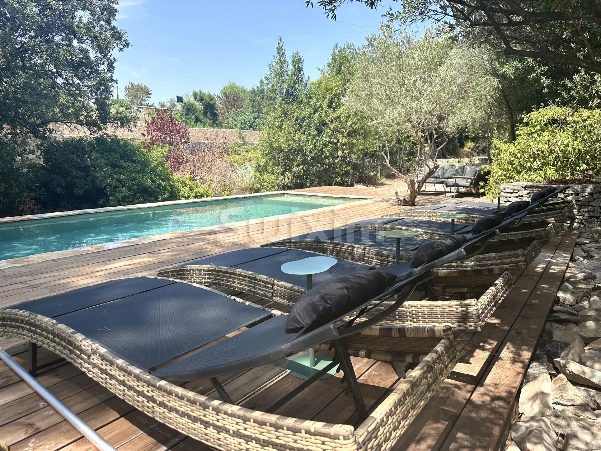 casa 4 Camere in vendita su Nîmes (30000)