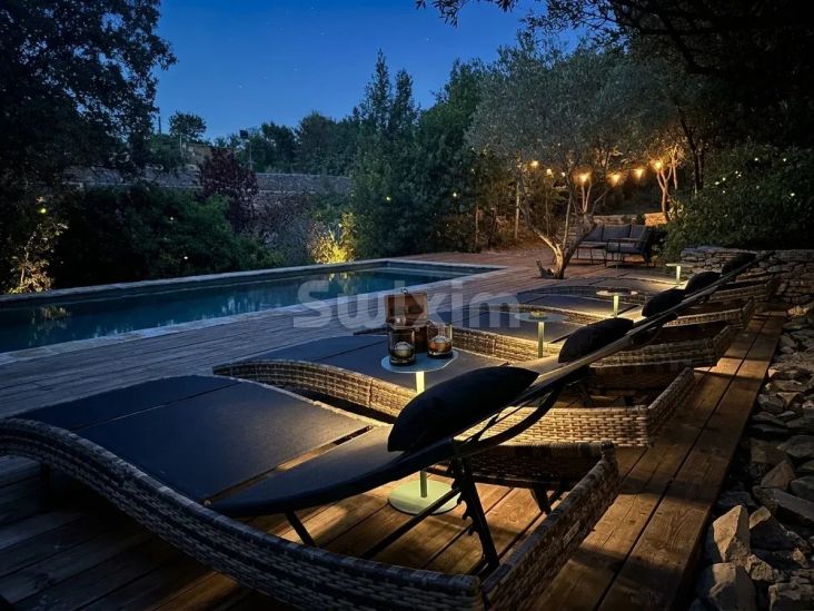 Vente Maison Nîmes 4&nbsp;Pièces 202&nbsp;m²