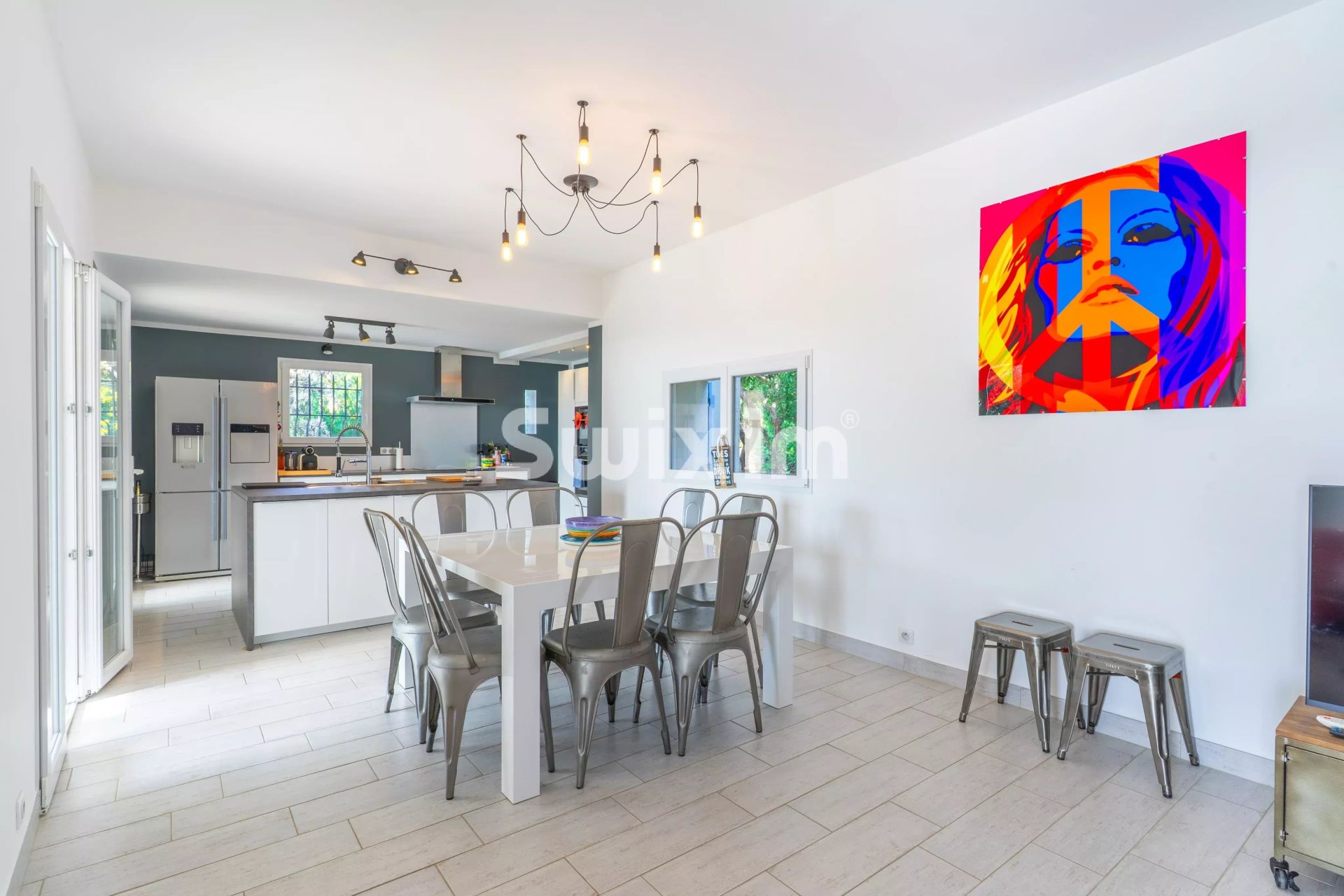 villa 6 Rooms for sale on Cavalaire-sur-Mer (83240)
