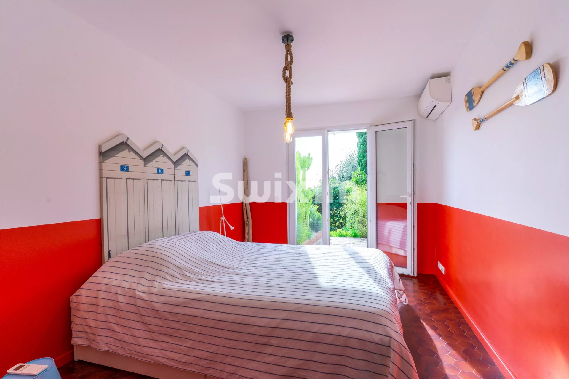 villa 6 Rooms for sale on Cavalaire-sur-Mer (83240)