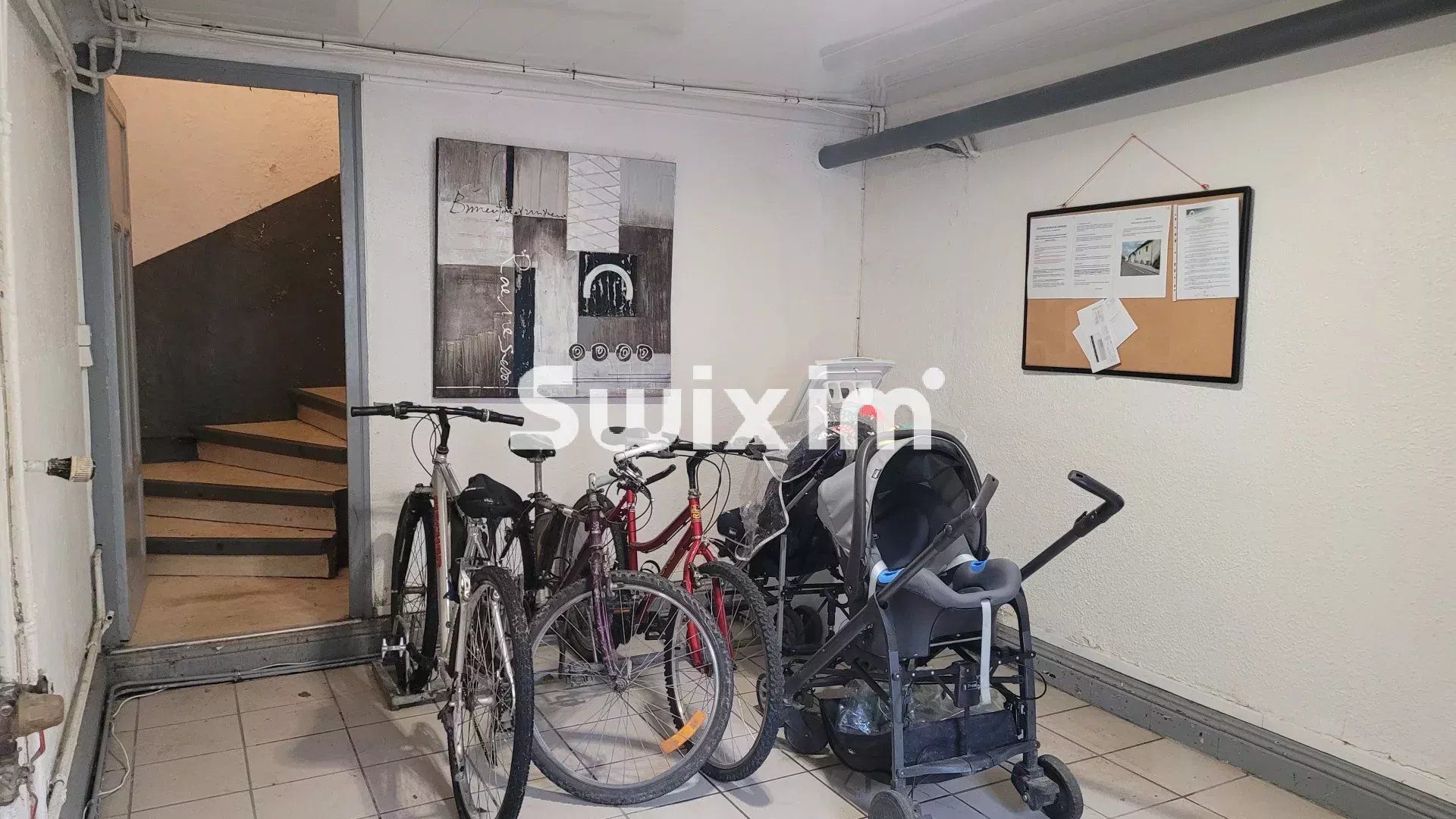building 10 Rooms for sale on Lons-le-Saunier (39000)