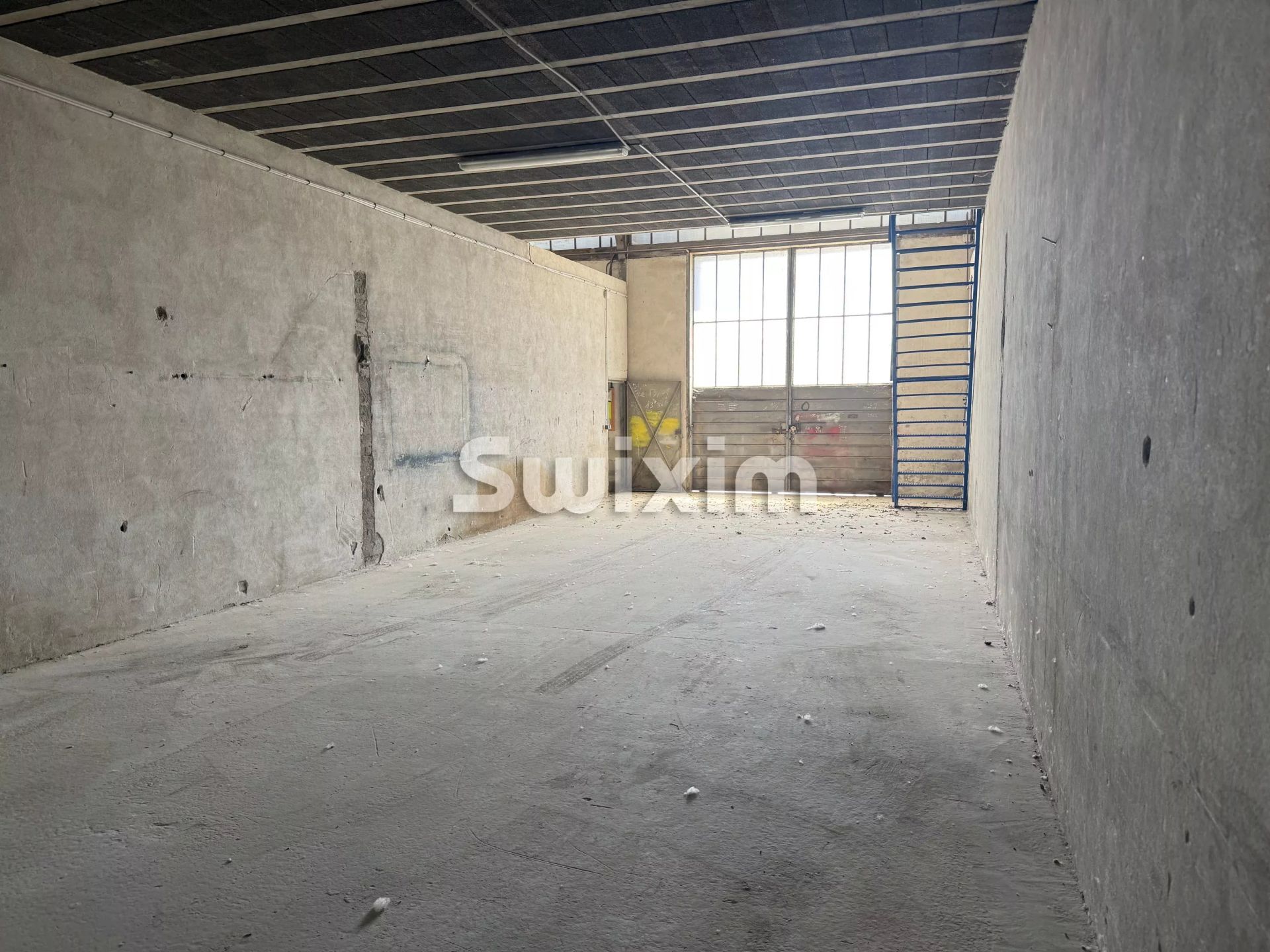 locale di attività in affitto su Orange (84100)