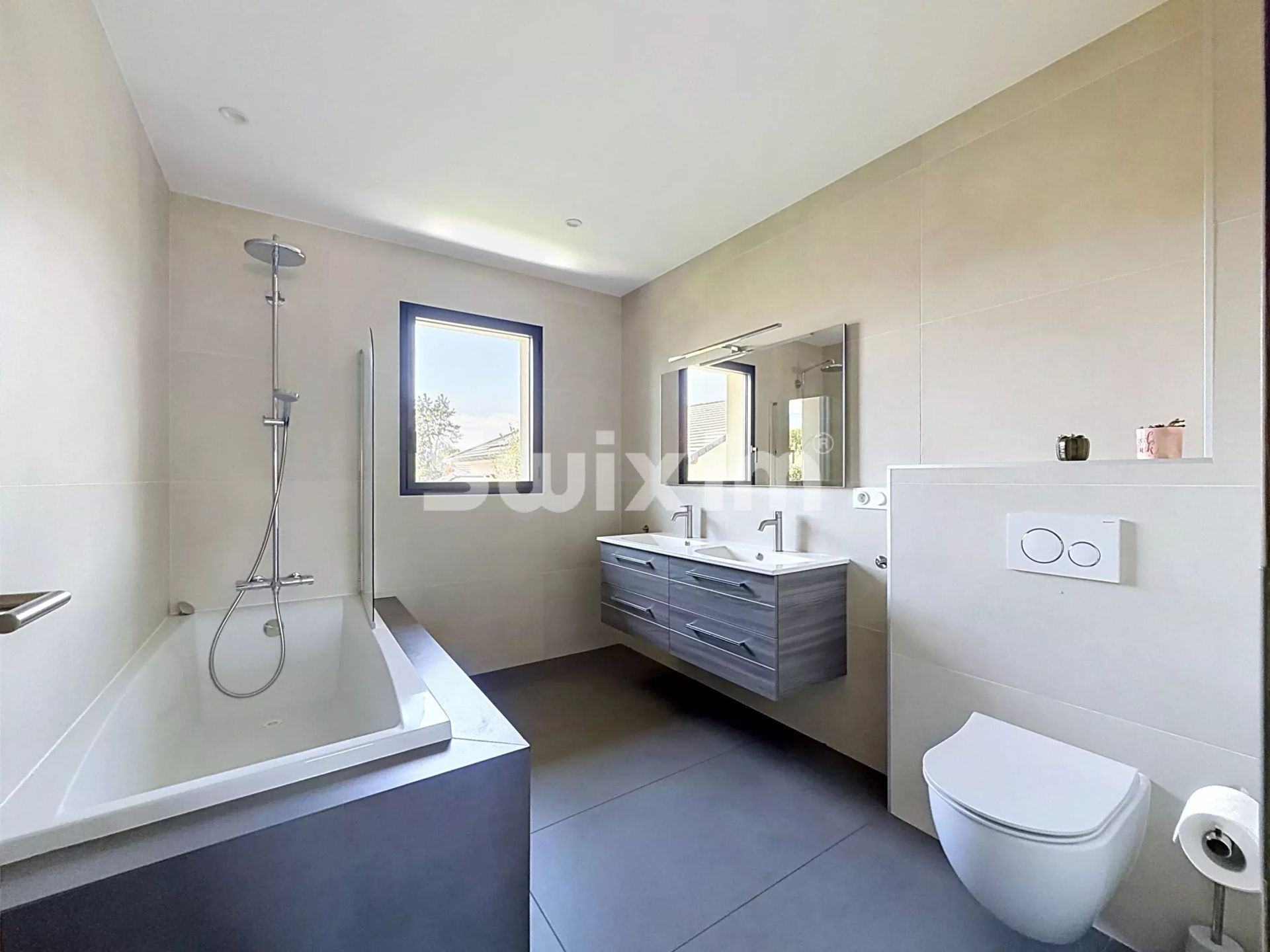 casa 6 Salas en venta en Prévessin-Moëns (01280)