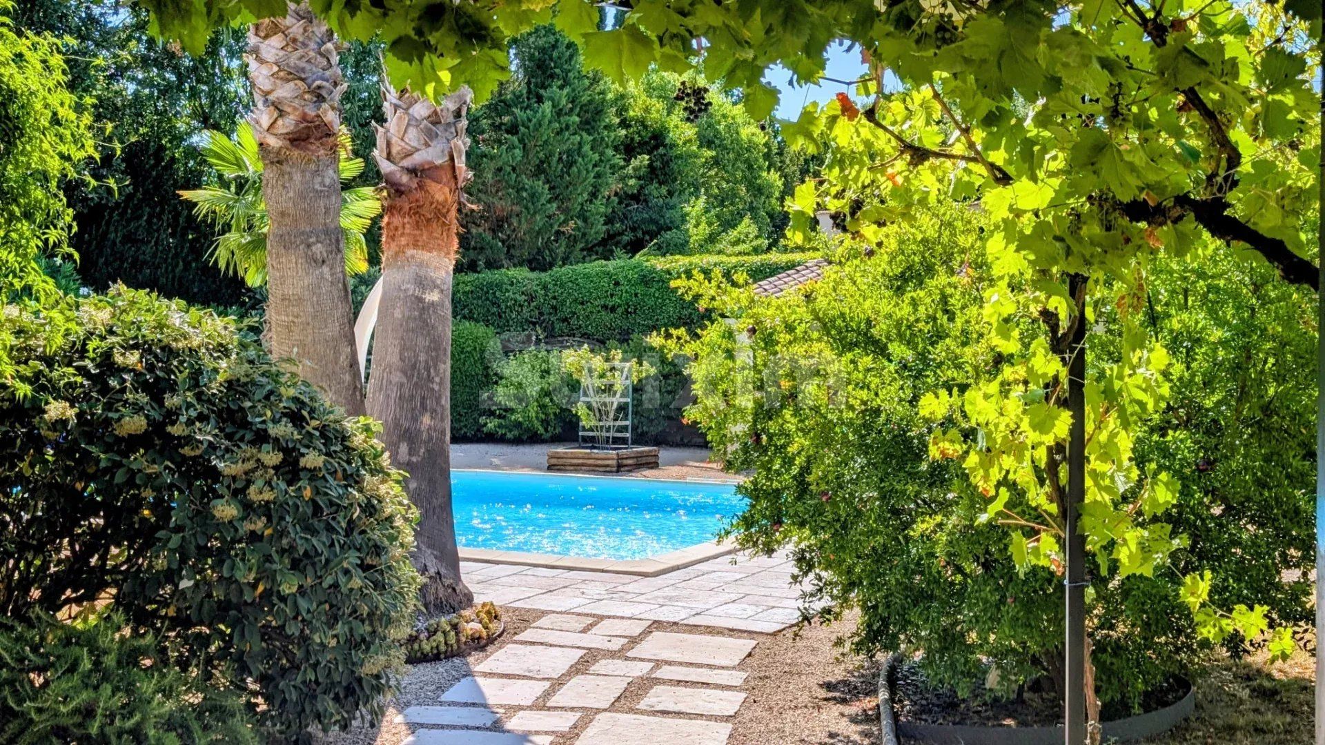 villa 4 Camere in vendita su Blauzac (30700)