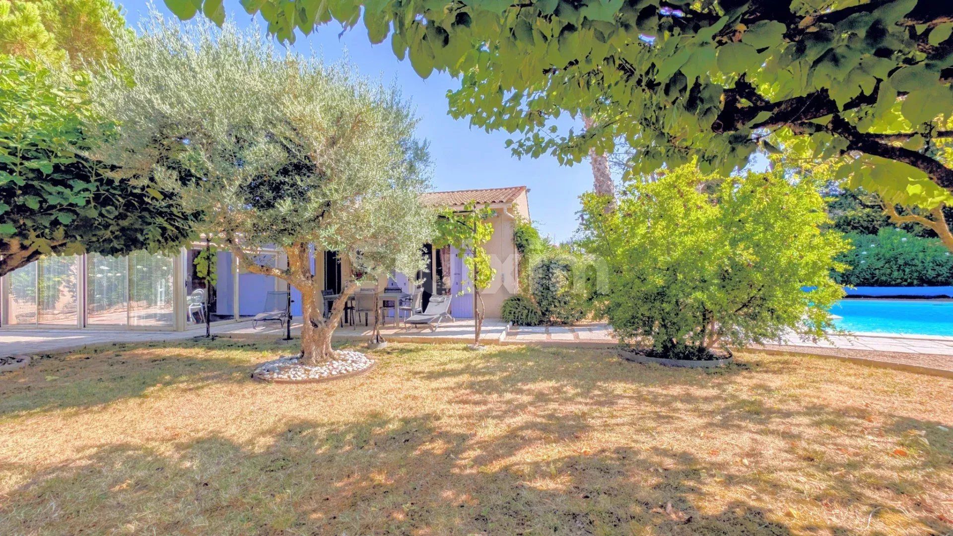 villa 4 Camere in vendita su Blauzac (30700)