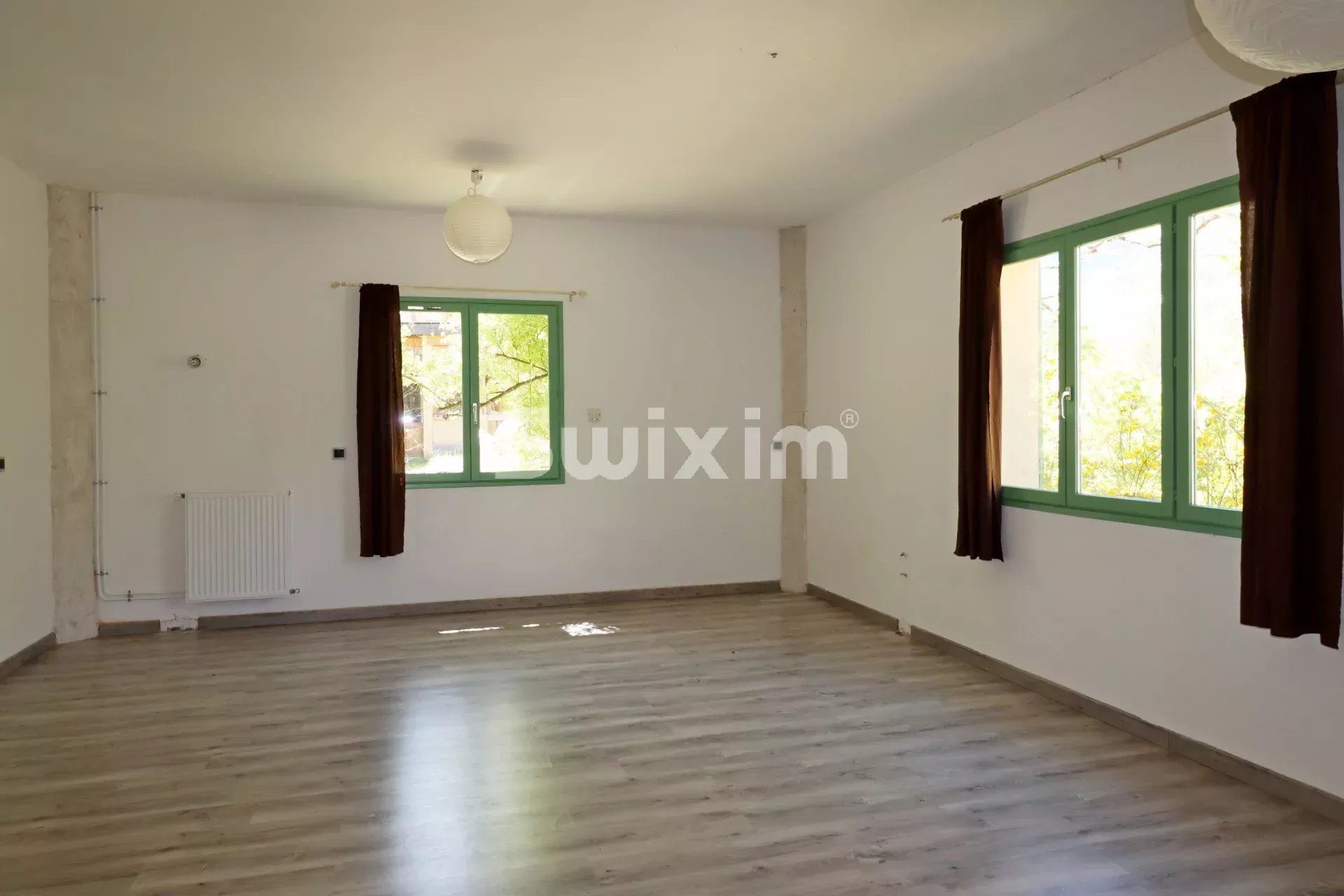 propriété 15 Pièces en vente sur La Motte-Chalancon (26470)