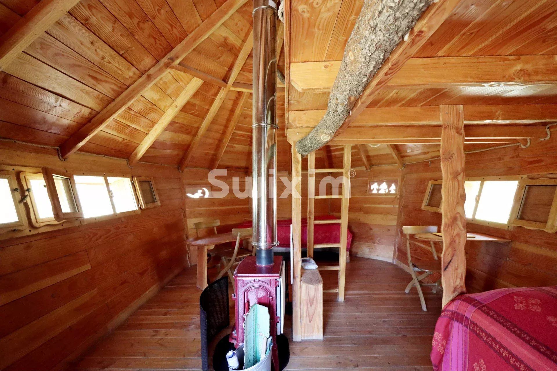 propriété 15 Pièces en vente sur La Motte-Chalancon (26470)