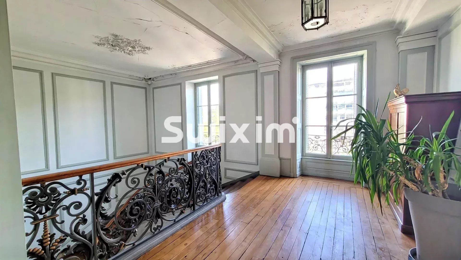 apartamento 5 Quartos para venda sobre Lons-le-Saunier (39000)