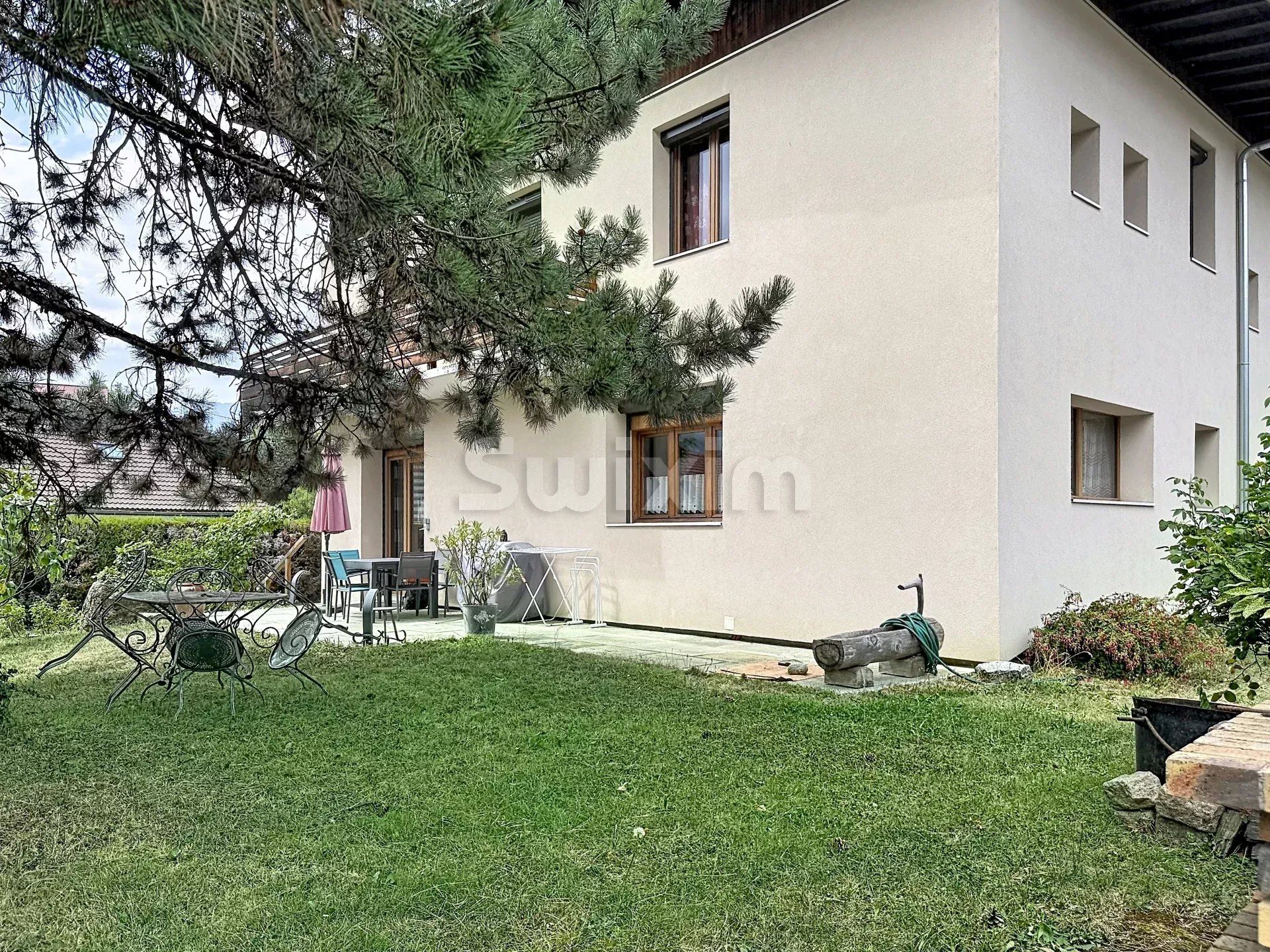 house 10 Rooms for sale on Passy (74190)