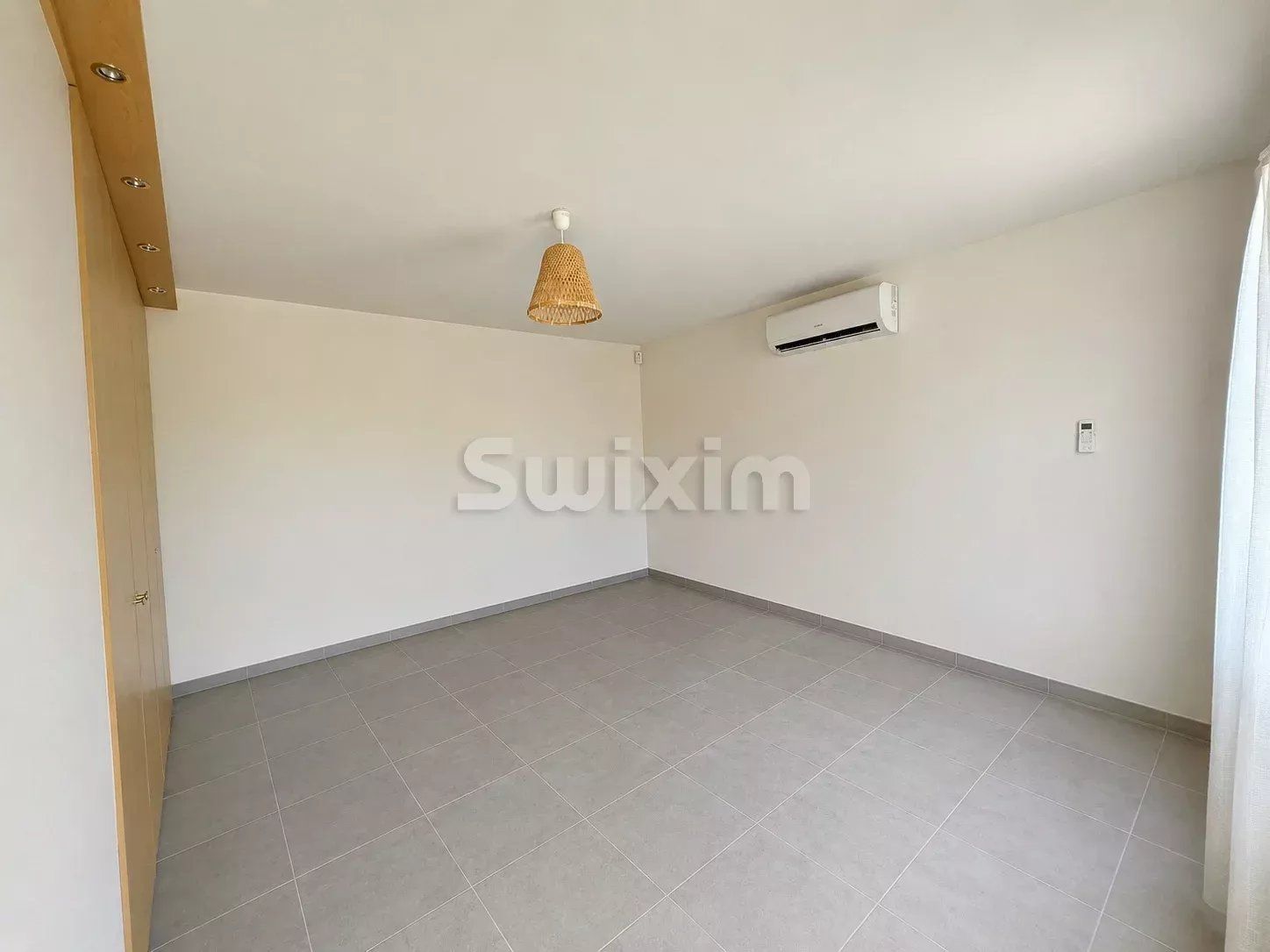 villa 4 Camere in vendita su Théziers (30390)