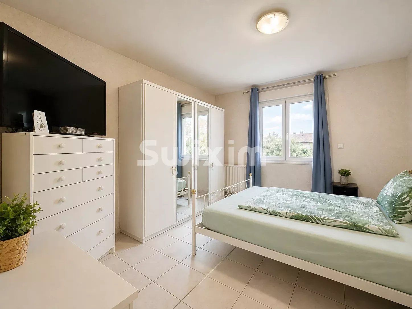 casa 7 Quartos para venda sobre Saint-Genis-Pouilly (01630)