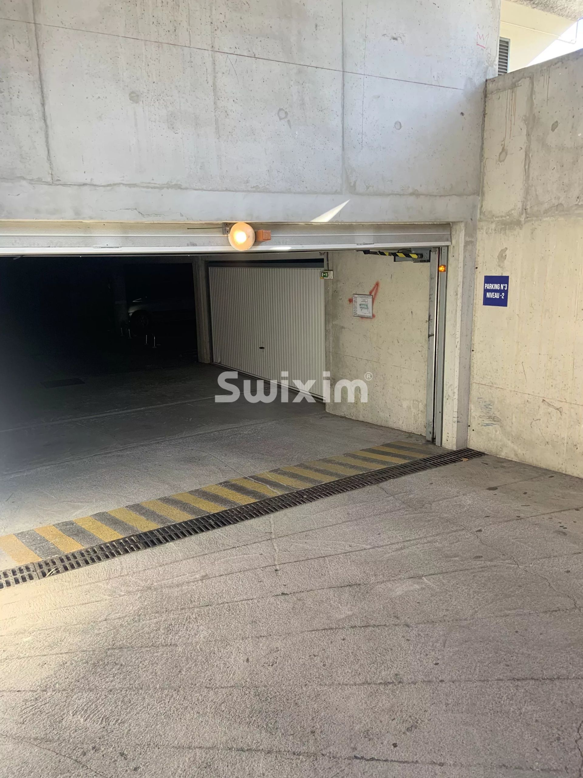 garage 1 room for sale on Cavalaire-sur-Mer (83240)