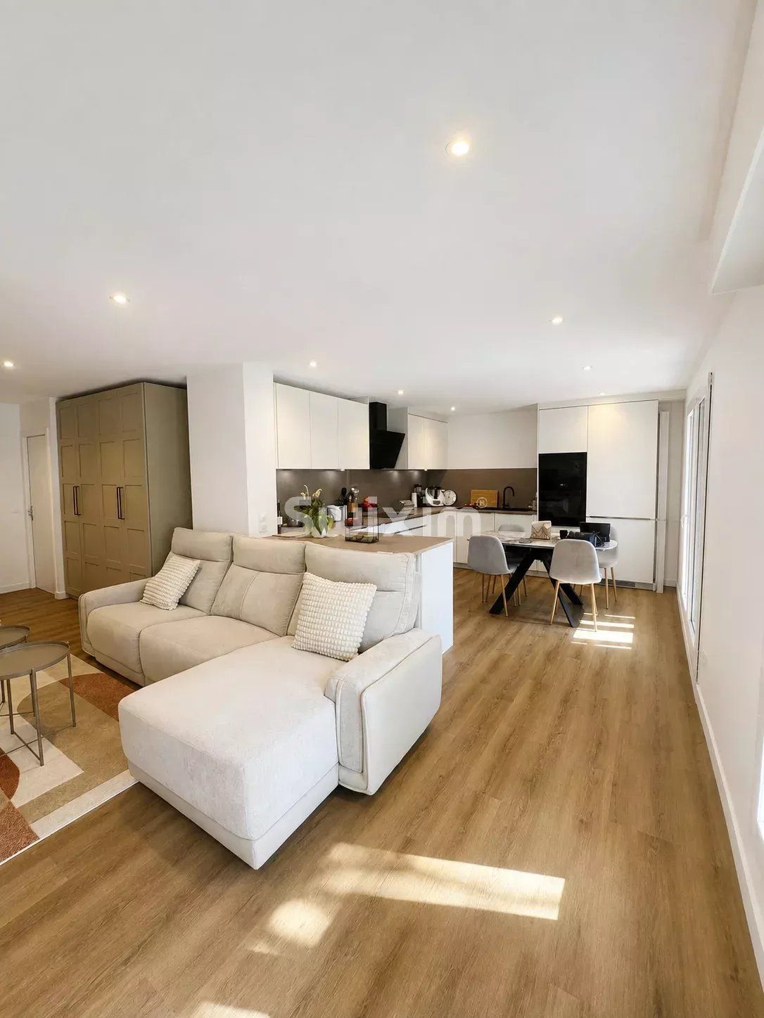 apartment 4 Rooms for sale on Annecy (74000)