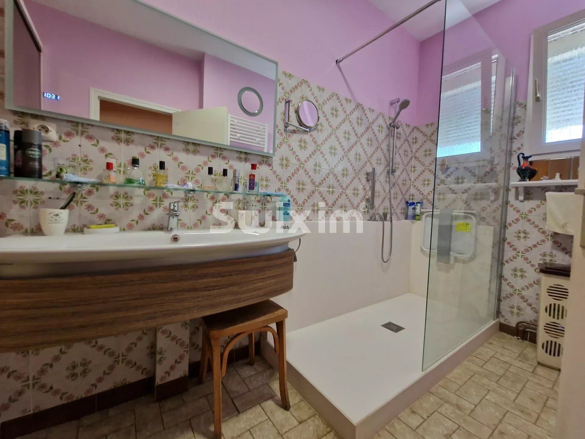 house 5 Rooms for sale on Rochefort-sur-Nenon (39700)