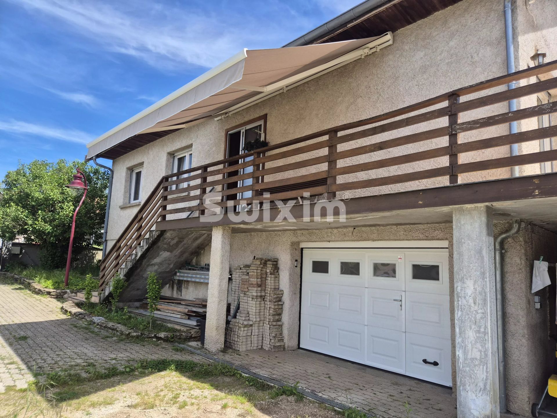 house 5 Rooms for sale on Rochefort-sur-Nenon (39700)