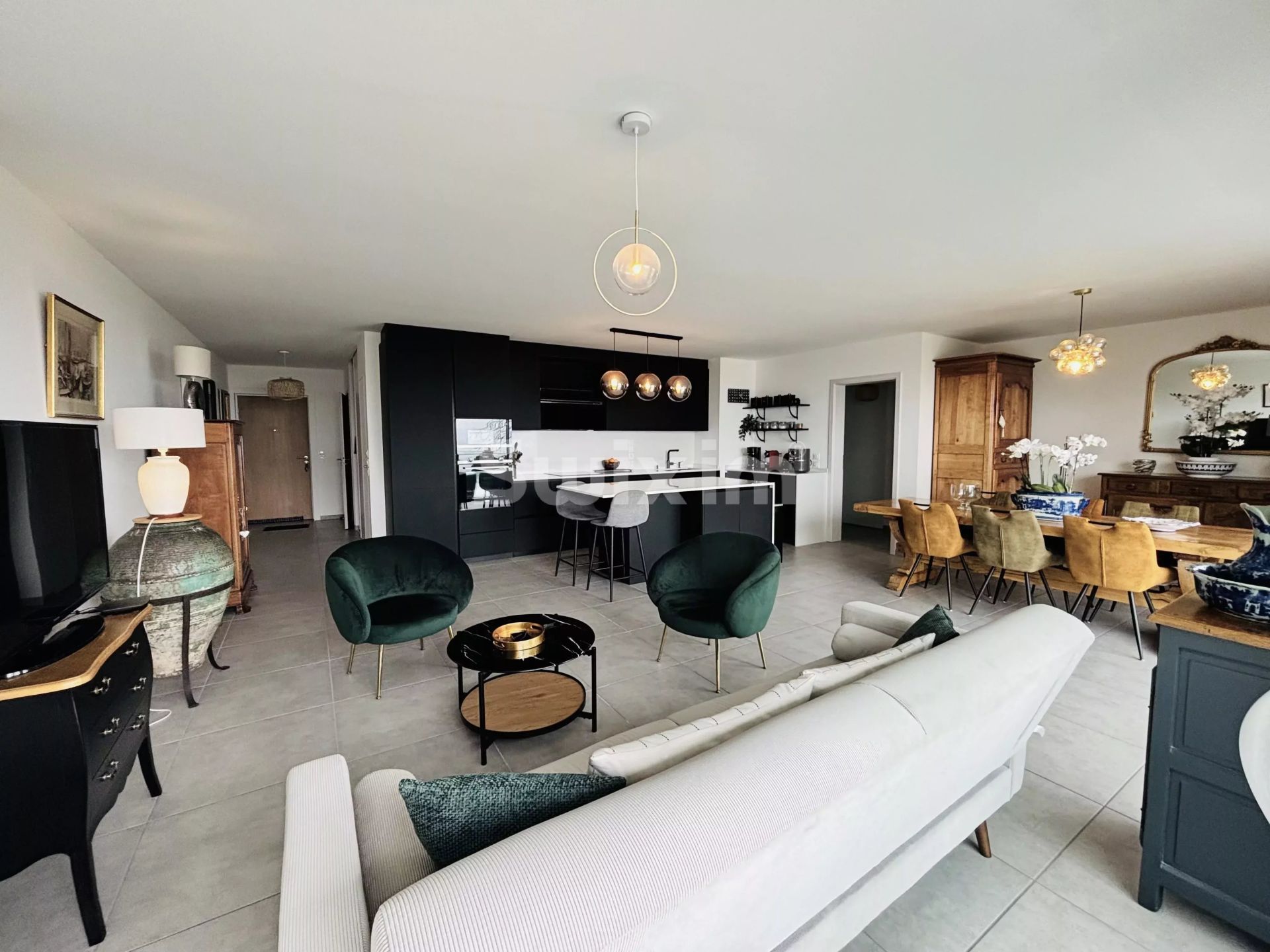 apartment 4 Rooms for sale on Évian-les-Bains (74500)