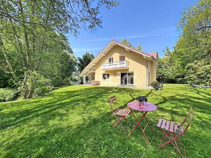 Vente Maison Divonne-les-Bains 5&nbsp;Pièces 137&nbsp;m²