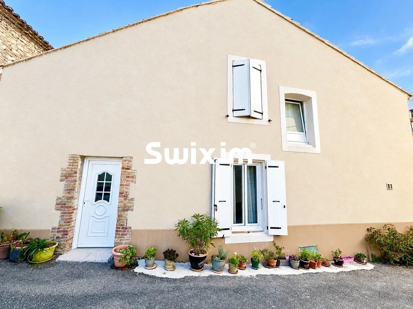 house 5 Rooms for sale on Bollène (84500)