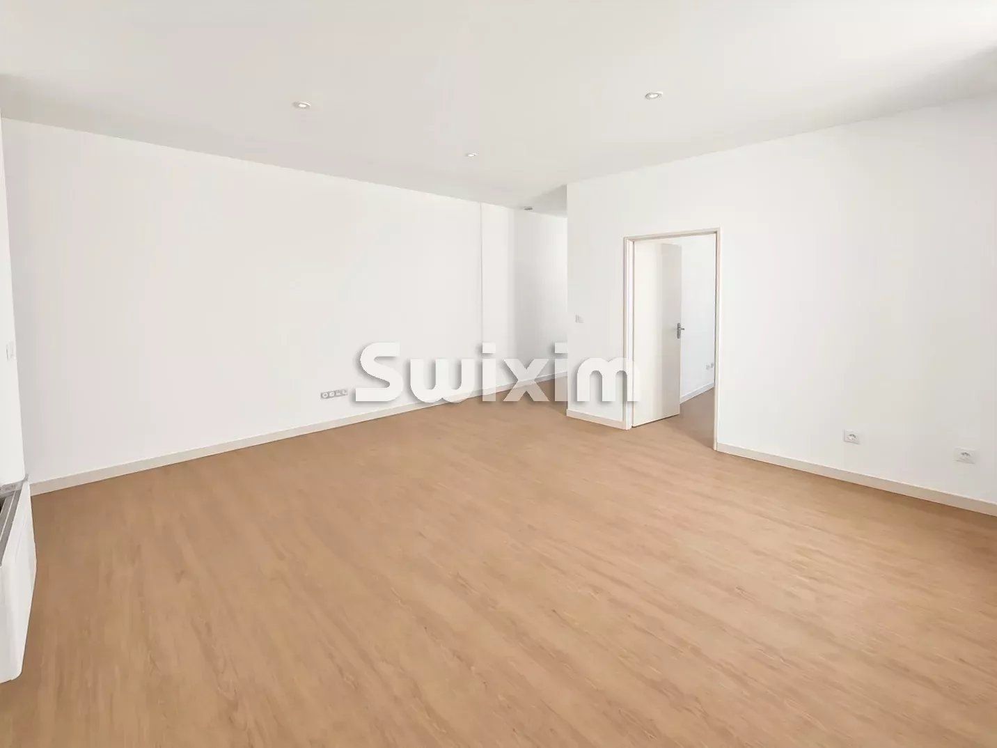 apartment 3 Rooms for rent on Orange (84100)